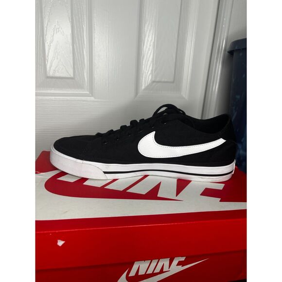 Nike Charge Sneaker - Men's - Picture 6 of 10